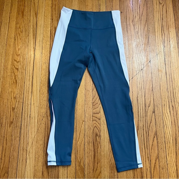 ZYIA 6-8 CAPRI CROP Leggings High Rise Blue White Performance Pants - Picture 1 of 8